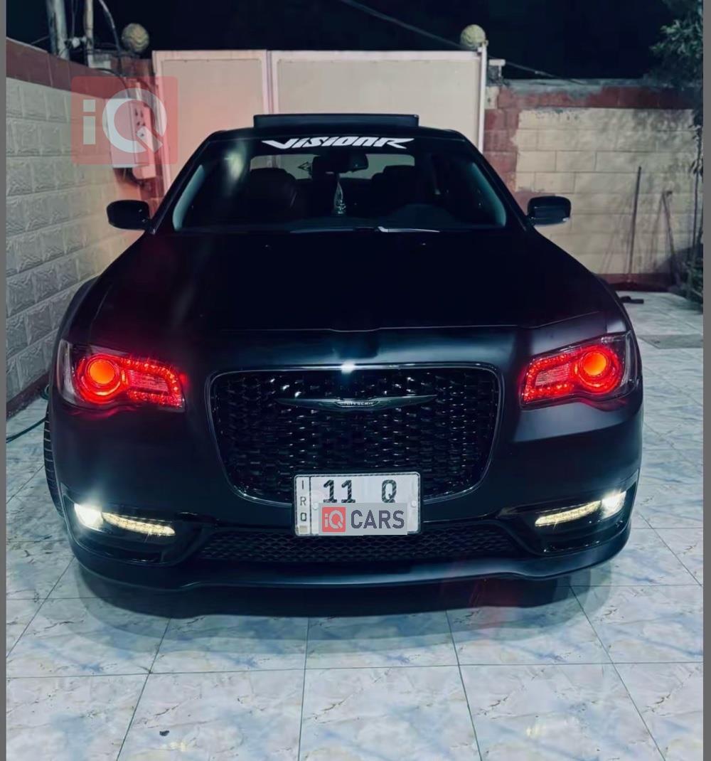 کرایسلەر 300